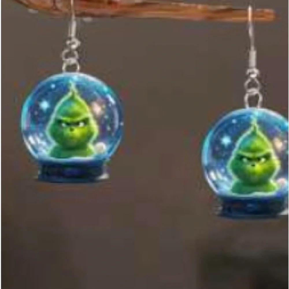 Nwt Grinch Snow Globe Earrings